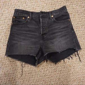 Levi’s Wedgie Jean Shorts